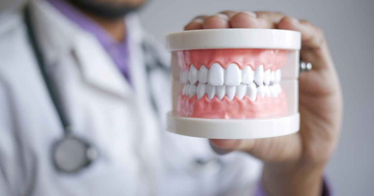 Denture